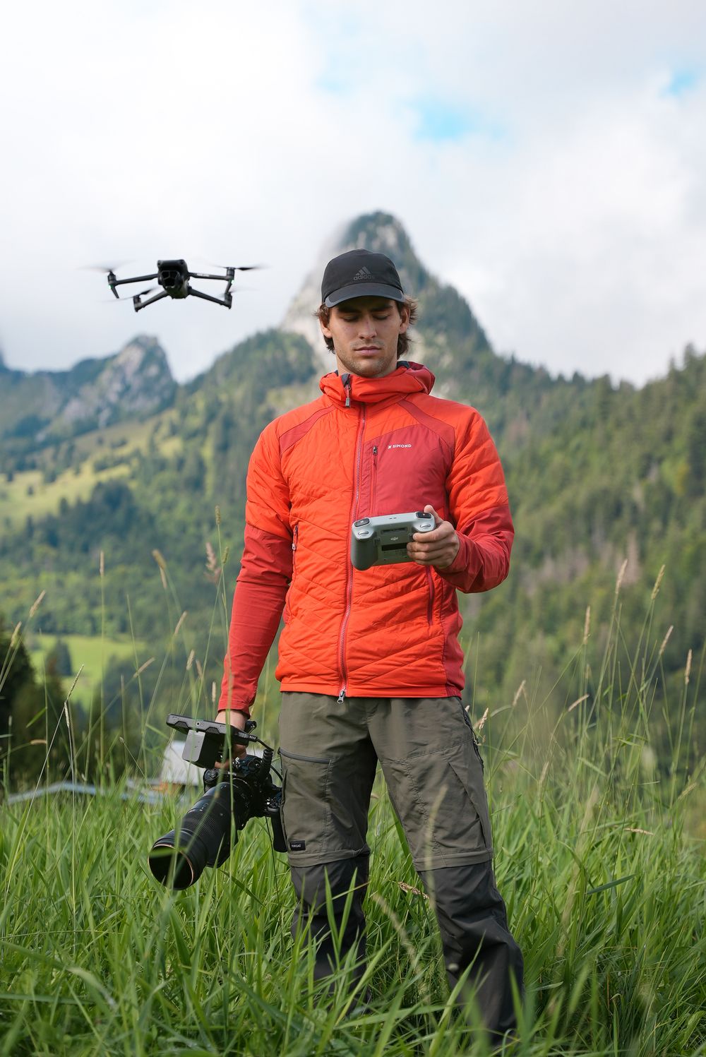 Photo de Themanshot équipé de ses outils de vidéo
