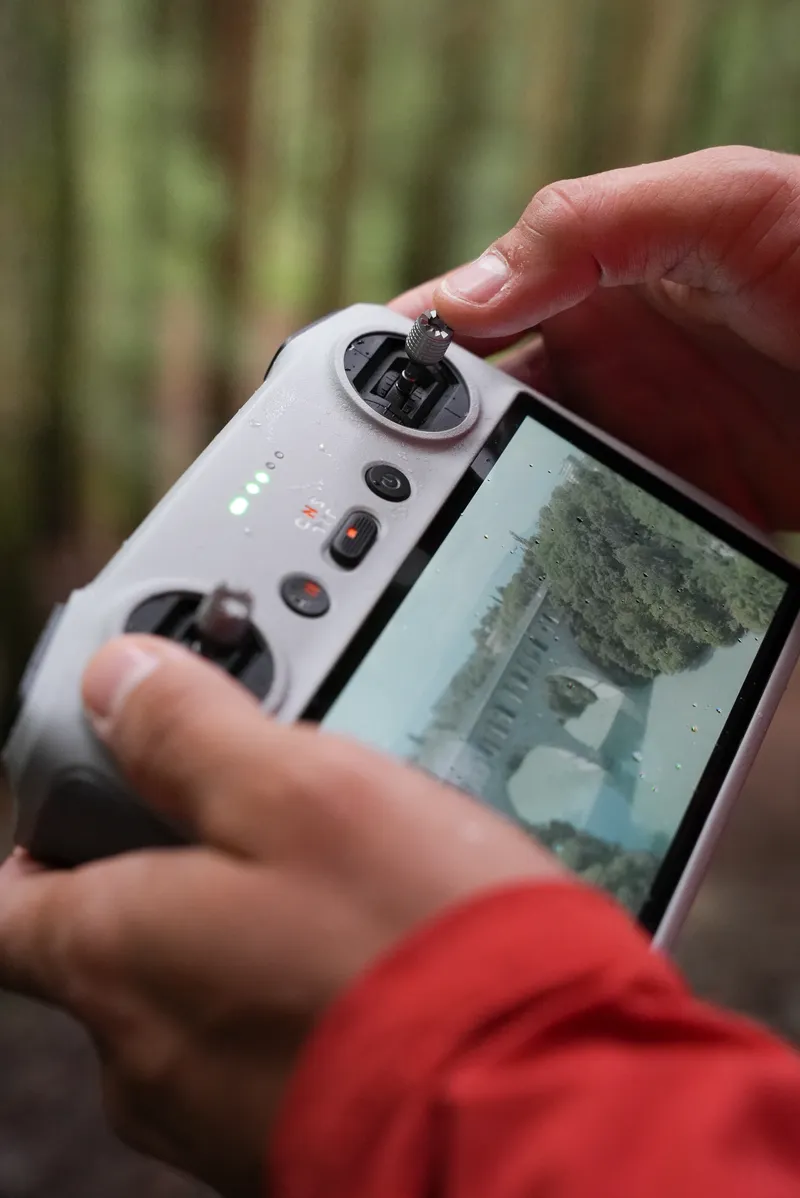 Themanshot drone controller